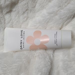 Marc Jacobs Daisy Love Body Lotion